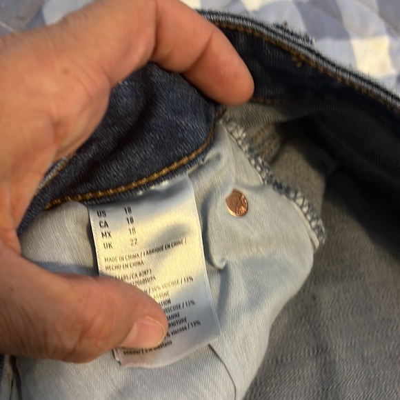 American Eagle Skinny Bermuda Shorts - Picture 3 of 5